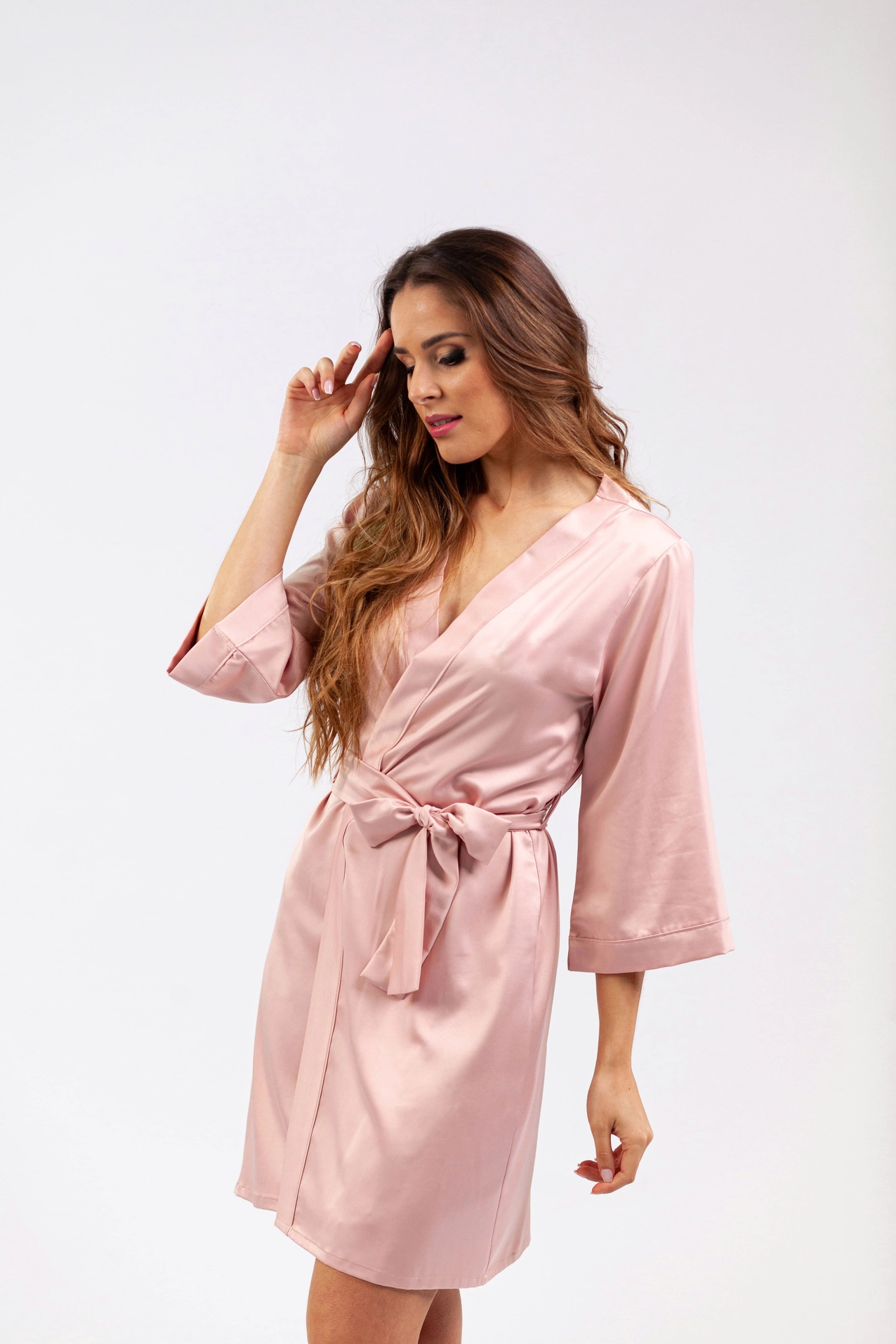 Aamutakki brodeerauksella